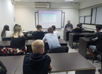 הכשרה מקצועית וליווי: פתיחת קורס סמארטפונים 2019-2020