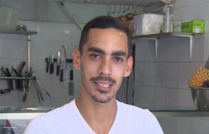 משהו קטן וטוב: מצעיר בסיכון – לבעלים של מסעדה העוזרת לצעירים