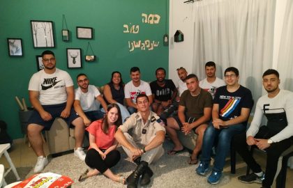 שותפים לילדות